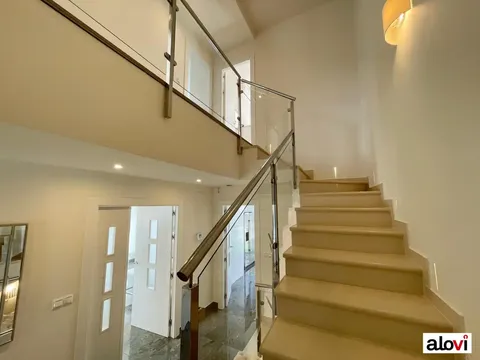 Casa de 240 m² a Ogíjares