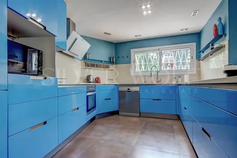 Будинок 434 м² у Castelldefels
