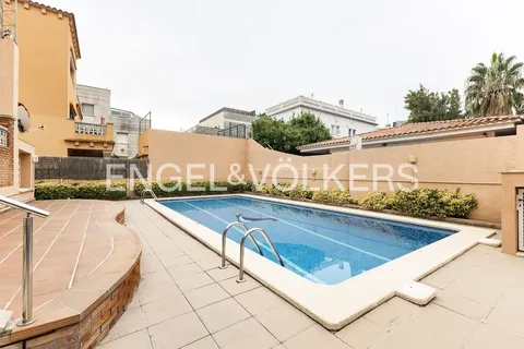 Haus 150 m² in Castelldefels