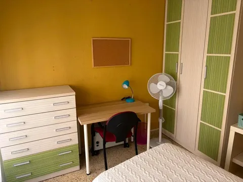 Flat 110 m² in Granada