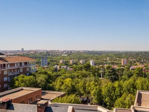 Appartamento 127 m² a Madrid