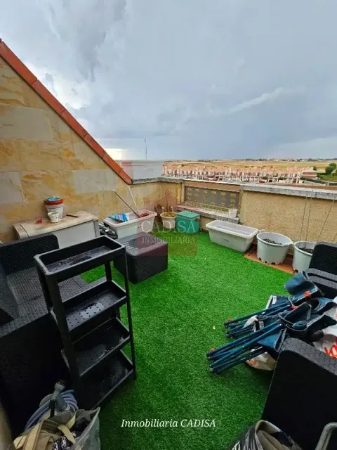 Pis de 40 m² a Villares de la Reina