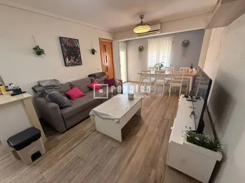 Piso de 77 m² en Valencia