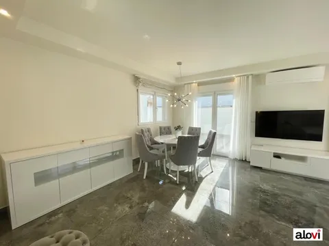 Casa de 240 m² a Ogíjares