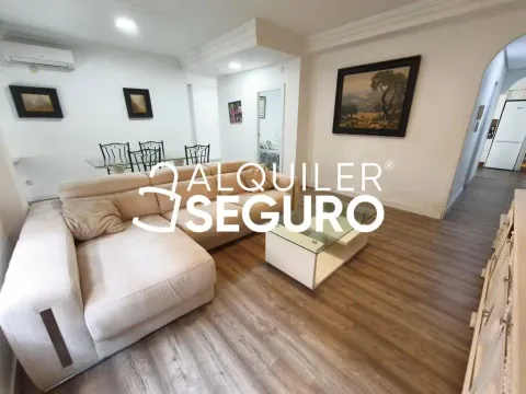 Wohnung 77 m² in Alicante