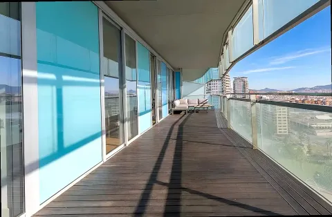 Flat 102 m² in Barcelona