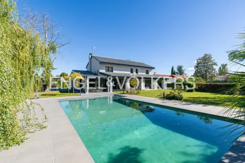 Casa 470 m² a Pozuelo de Alarcón
