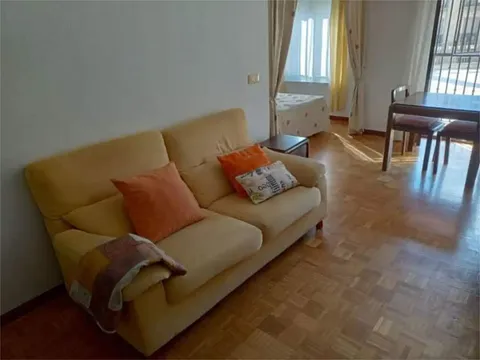 Pis de 45 m² a Salamanca (2/9)