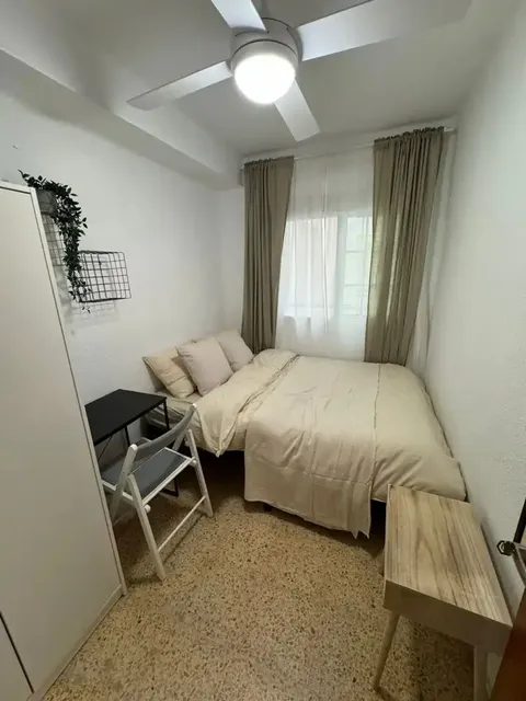 Chambre à louer, Valence