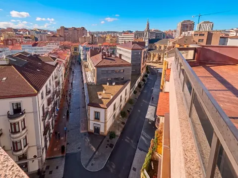 Pis de 87 m² a Avilés