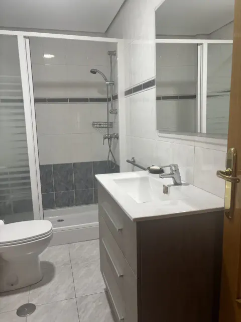 Quarto para alugar, Albacete