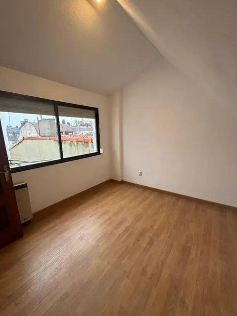 Pis de 81 m² a Oviedo