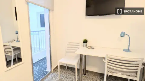 Chambre à louer, Valence
