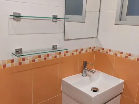 Habitació de lloguer, Torrent