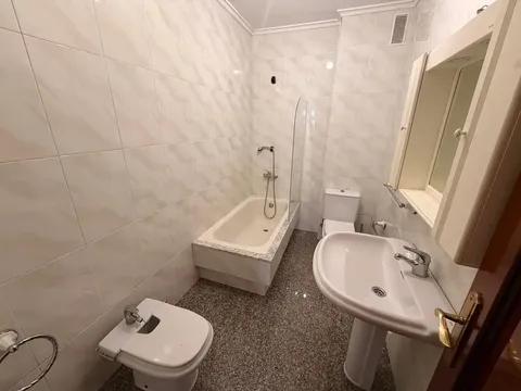 Wohnung 126 m² in Lugo