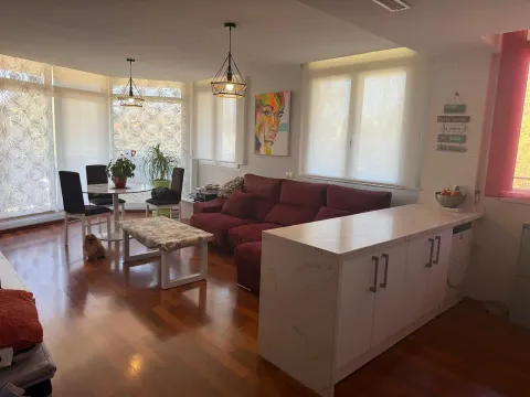 Wohnung 90 m² in Almansa