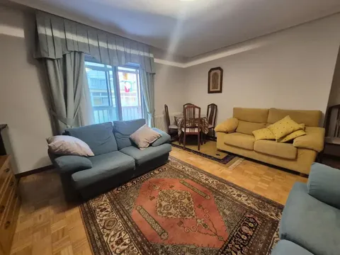 Pis de 110 m² a Àvila