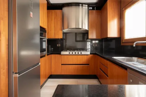 Casa 384 m² a l'Hospitalet de Llobregat