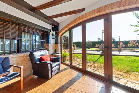 Casa de 395 m² a Onil