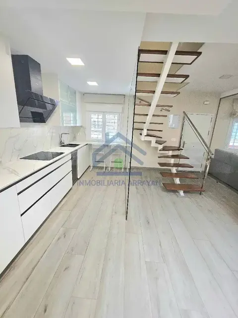 Casa de 120 m² a La Zubia