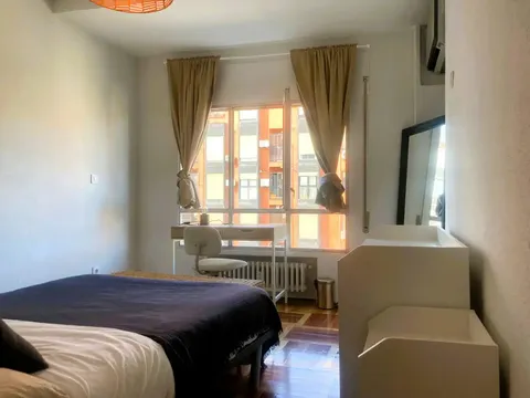 Room for rent, Madrid