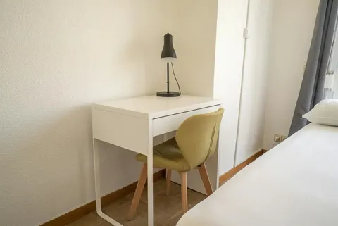 Habitación en alquiler, Barcelona (4/10)