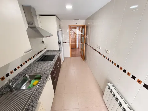 Flat 101 m² in Albacete