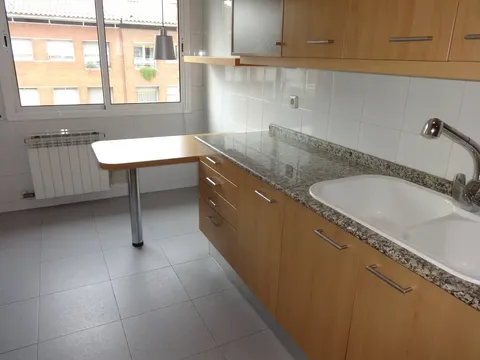 Wohnung 144 m² in Sant Feliu de Llobregat