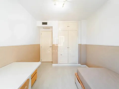 Pis de 206 m² a València
