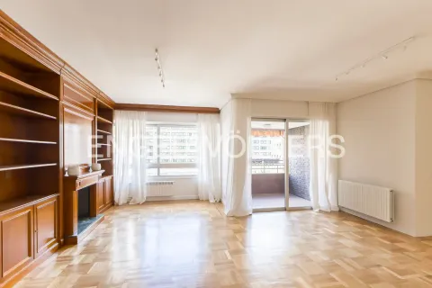 Квартира 191 м² у Madrid (2/37)