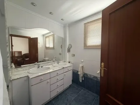 Casa de 236 m² a Rafelbunyol