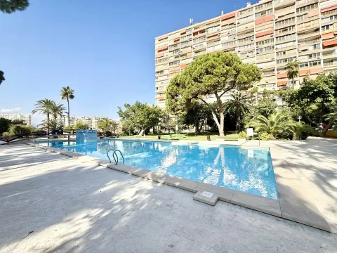 Flat 66 m² in Alacant / Alicante