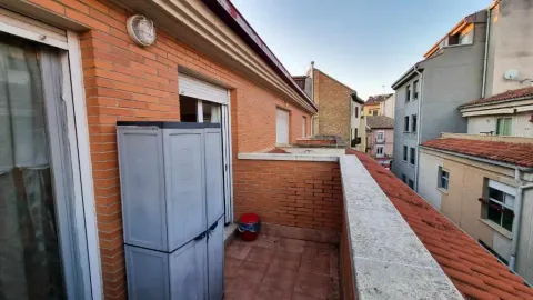 Flat 80 m² in Huesca