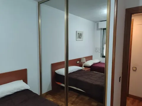Pis de 77 m² a Oviedo