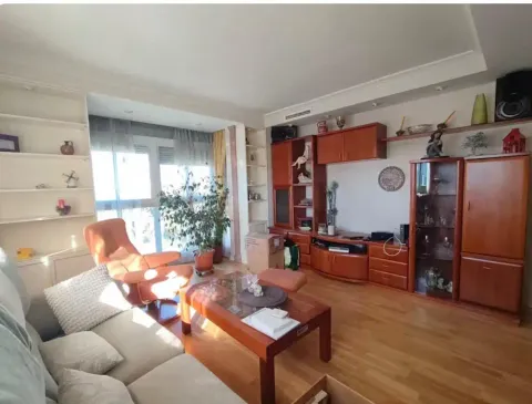 Wohnung 90 m² in Madrid