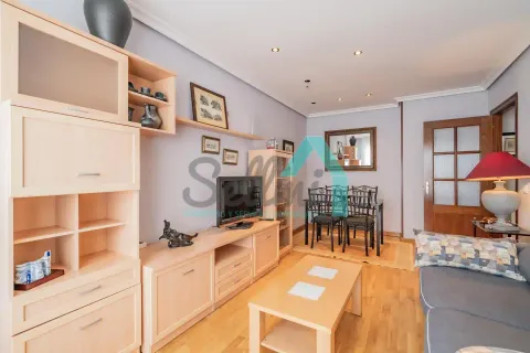 Pis de 48 m² a Oviedo