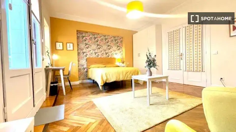 Room for rent, Bilbao