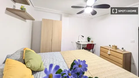 Habitació de lloguer, Burjassot