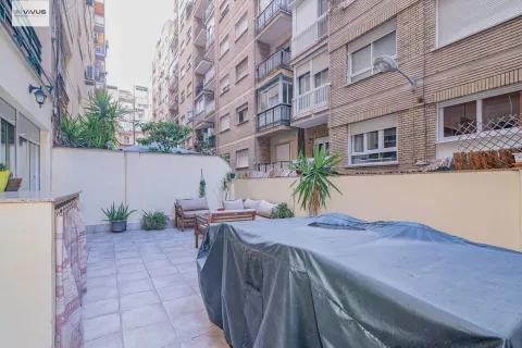Apartamento 96 m² em Granada
