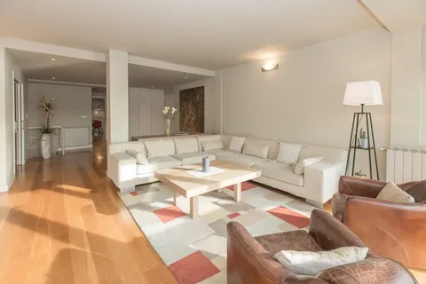 Pis de 145 m² a Sant Sebastià