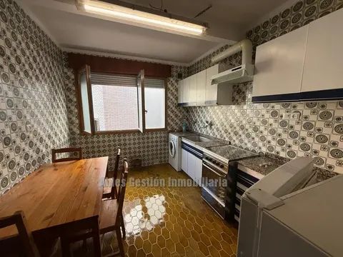 Pis de 86 m² a Oviedo