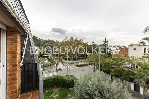 Haus 150 m² in Castelldefels