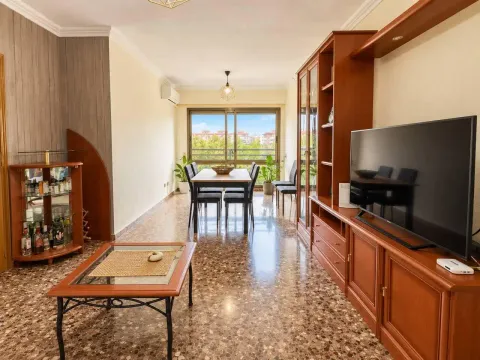 Pis de 80 m² a València