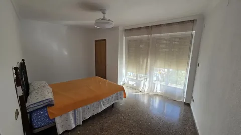 Piso de 138 m² en Villena (2/10)