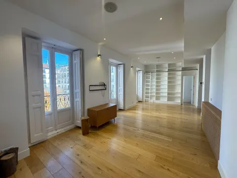 Pis de 110 m² a Madrid (2/23)