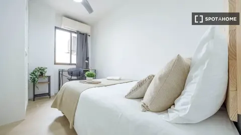 Chambre à louer, Valence
