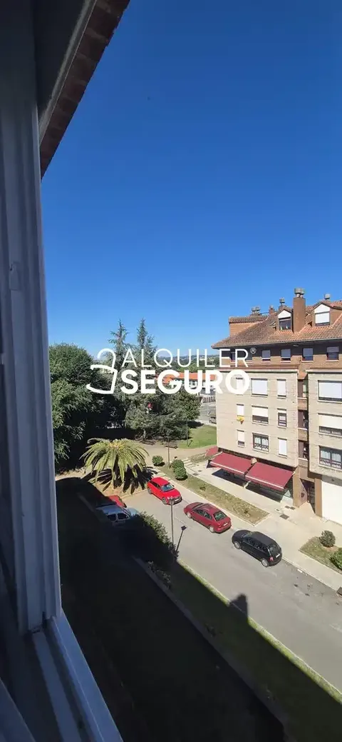 Piso de 80 m² en Oviedo