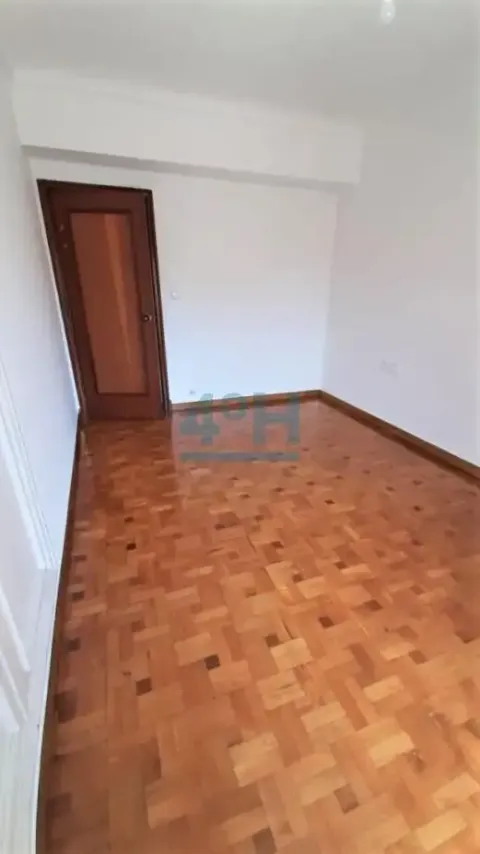 Appartement 194 m² à Ourense