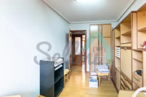 Wohnung 119 m² in Oviedo