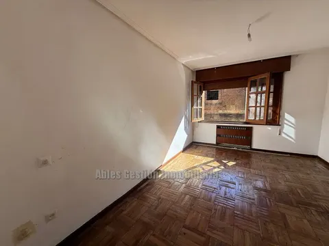 Pis de 86 m² a Oviedo
